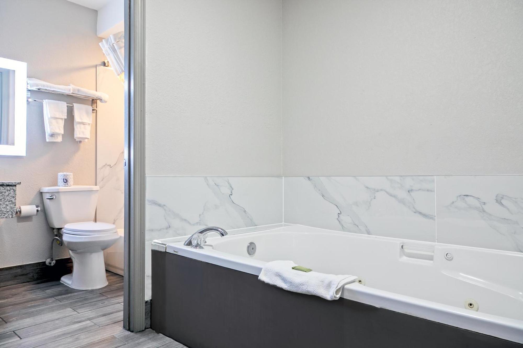 Days Inn By Wyndham Augusta Near Fort Gordon Екстериор снимка