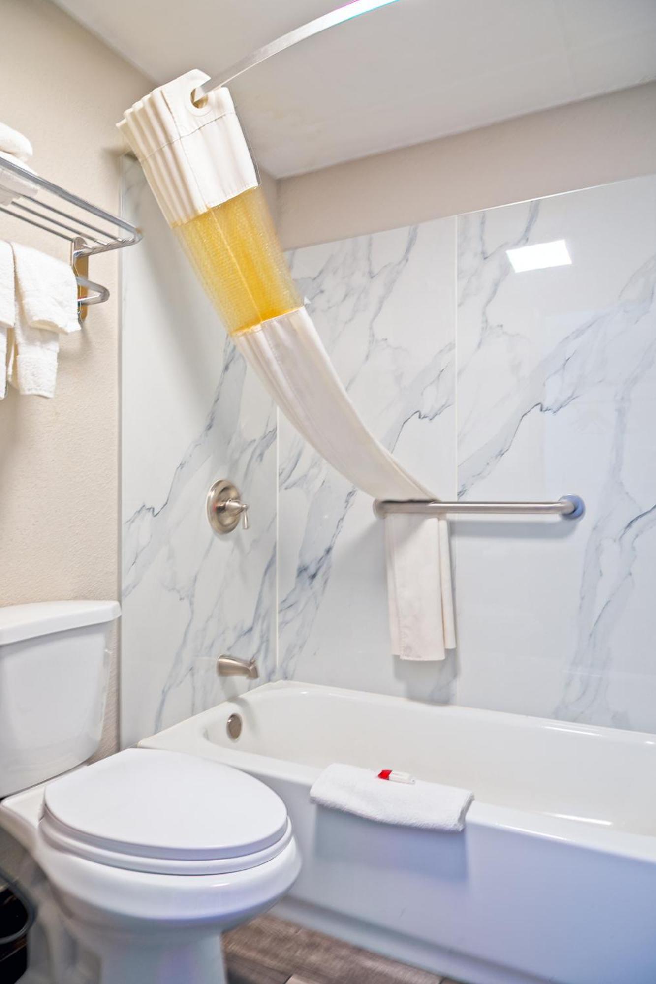 Days Inn By Wyndham Augusta Near Fort Gordon Екстериор снимка
